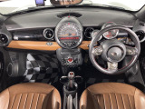 ミニロードスター ジョン・クーパー・ワークス 6MT本革シート