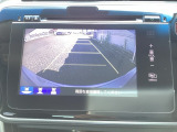 駐車が苦手な方でも安心なバックカメラつき。