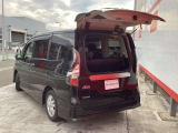 セレナ 2.0 ハイウェイスター V 4WD 