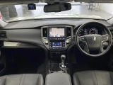 クラウン ハイブリッド 2.5 S Four 4WD 本革シート