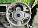 【純正革巻きステアリング】上質な革を使用することで、手にしっかり馴染みとても運転しやすいハンドルです♪