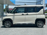 デリカミニ T プレミアム 4WD 