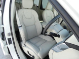 XC60 リチャージ アルティメット T6 AWD PHEV 4WD 