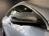 メルセデスの認定中古車「サーティファイドカー」には、最大100項目にも及ぶ点検・整備項目が設定されています>