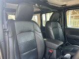 ラングラー アンリミテッド サハラ 4WD 本革シート