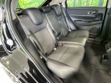 高品質なオリジナルフロアマットもオプションにてご用意しております。お好きなデザインやカラーをお車に合わせて選んでいただくことができます♪