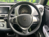 【純正革巻きステアリング】上質な革を使用することで、手にしっかり馴染みとても運転しやすいハンドルです♪