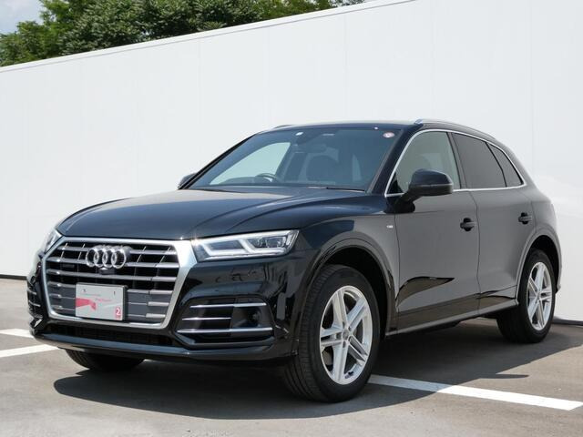 Q5 2.0 TFSI クワトロ スポーツ Sラインパッケージ 4WD 
