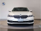 【キドニーグリル】BMWは約90年もの間、ほぼ全ての車両にひと目でBMWだと分かるこの特徴的なフロントグリルが備えられ、デザイン・アイコンとして親しまれてきました。