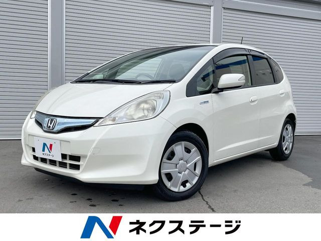 フィットハイブリッド 1.3 スマートセレクション 