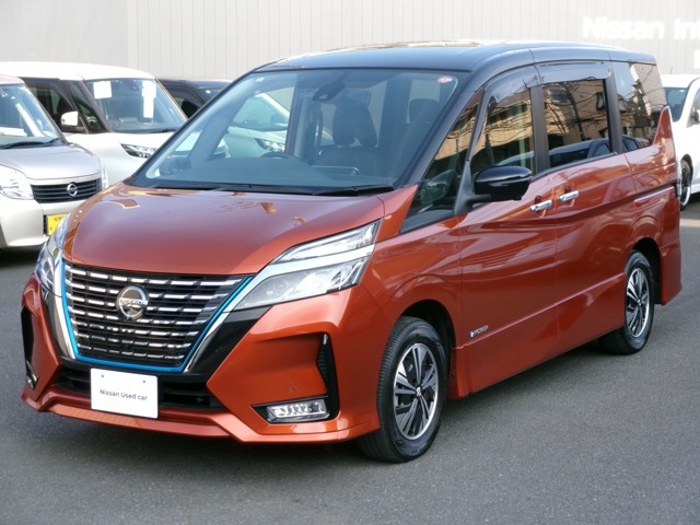 セレナ 1.2 e-POWER ハイウェイスター V 