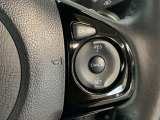 高速道路などで走行中にスイッチをセットするだけで、アクセルペダルを踏まなくても、定速での走行が可能に。ムダな加速・減速が減り、ドライバーの負担が軽くなります