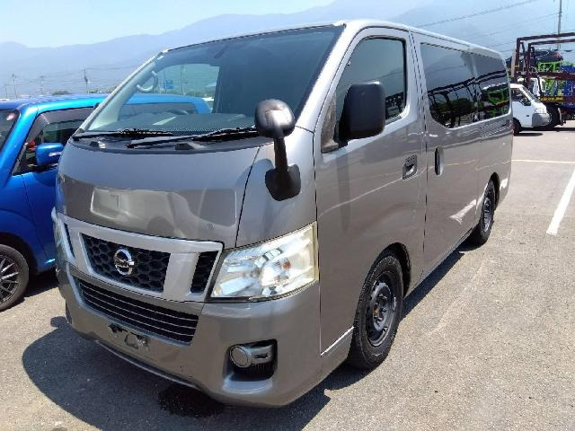 NV350キャラバン  DX 低床
