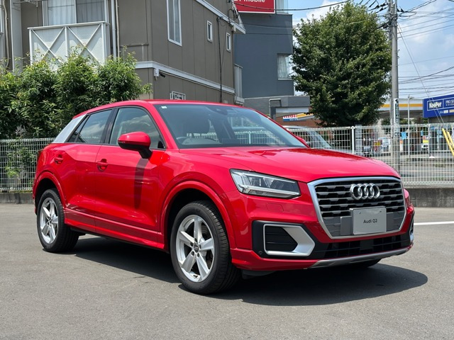 Q2 1.0 TFSI スポーツ 
