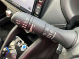 動くタイミングを調整できる間欠式ワイパーは、車速に連動して間欠時間が変化する機能も備えて運転をサポートしてくれます!