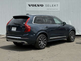 ◆バック/万が一を考え、安全性を重視する方に選ばれているVOLVO車。ドアを開閉するとその重み・厚みに驚くはず