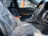 アウトランダー PHEV 2.4 P 4WD 本革シート