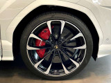 ウルス 4.0 4WD 