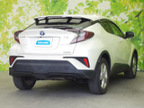 C-HR ハイブリッド 1.8 S LED パッケージ 