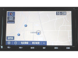 ナビは純正品。フルセグテレビ・CD・DVD・Bluetooth・SDオーディオ対応。