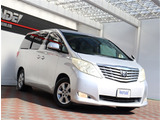 【車屋】として、長く車業界に従事した経験豊富なスタッフが多数在籍しております。
