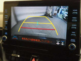 バックモニターが有るので車庫入れもラクラク