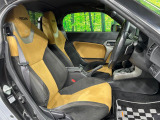 運転席シート廻りは使用感も少なく、良好な状態となっています。丁寧に使われていたことがよくわかりますね。