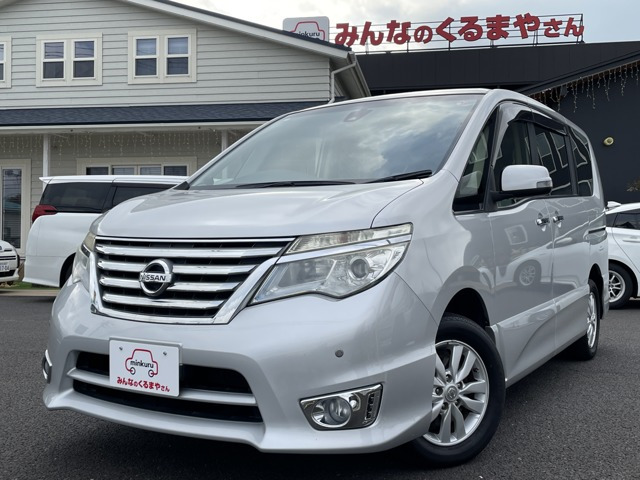 セレナ 2.0 ハイウェイスター 4WD 