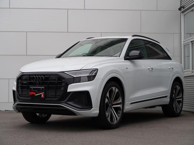 Q8 55 TFSI クワトロ 4WD 