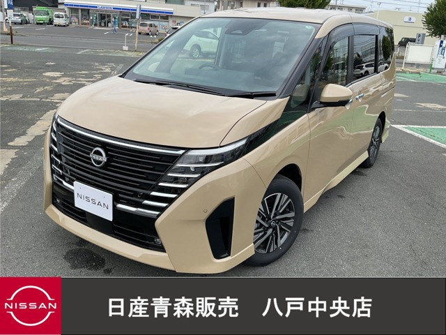 セレナ 1.4 e-4ORCE ハイウェイスターV 4WD 