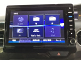 ナビゲーションはフルセグTV対応のGathers純正メモリーナビを搭載しています。Bluetoothオーディオ機能がありますので、スマートフォンなどの音楽も再生できます。