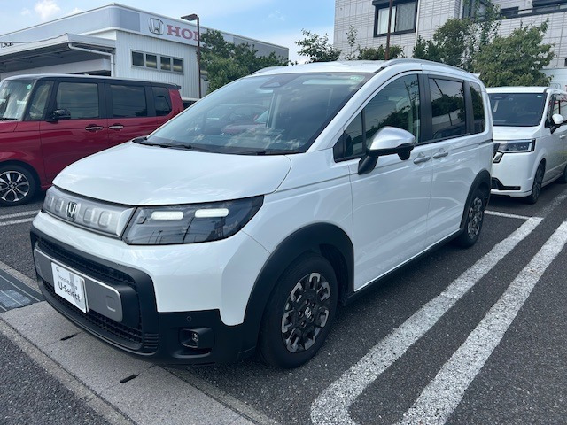 フリード 1.5 クロスター 