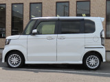 N-BOXカスタム L ターボ 4WD 