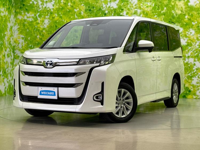 ノア1.8 ハイブリッド Z E-Four 4WD