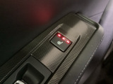 シートヒーターが付いています!寒い日に便利な装備ですね。
