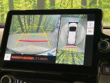 【パノラミックビューモニター】専用のカメラにより、上から見下ろしたような視点で360度クルマの周囲を確認することができます☆死角部分も確認しやすく、狭い場所での切り返しや駐車もスムーズに行えます。