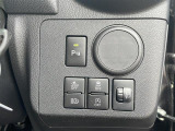 【内装の除菌消臭】車内の細菌やカビを除去しニオイの元となる菌の抑制をします。様々な物質に直接反応して酸化、分解します。人気オプションの一つです。