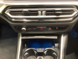 【キドニーグリル】BMWは約90年もの間、ほぼ全ての車両にひと目でBMWだと分かるこの特徴的なフロントグリルが備えられ、デザイン・アイコンとして親しまれてきました。