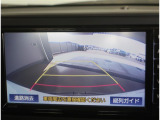 バックガイドモニターで、後方を確認しながら安心して駐車することができます。運転初心者も熟練者も必須の機能ですよ!