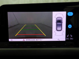カラーバックモニター搭載しています。リアの映像がカラーで映し出されますので日々の駐車も安心安全です。