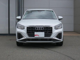 Q2 35 TFSI Sライン 