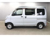 お仕事用だけでなくアウトドアレジャーにも活躍のバン☆荷物がしっかり積める広々荷室が魅力です♪