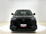 あらゆるフィールドで「最適」というコンパクトSUV。1Lガソリンエンジン搭載ロッキーが入荷致しました。