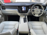 XC60 D4 AWD モメンタム ディーゼル 4WD 本革シート