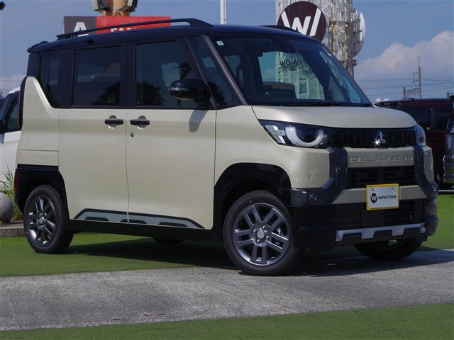 デリカミニ T プレミアム 4WD 修復歴無し