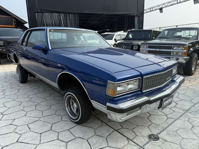 キャデラック　ブロアムクーペ　シボレー　カプリスクーペ　ローライダー シボレー カプリスクーペ ローライダー ハイドロ 4P8B の中古車詳細