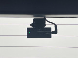 【後方ドライブレコーダー】映像・音声などの運転中の記録を残します。事故などを起こした起こされた時の証拠になりえますので、もしも時でも安心ですね。