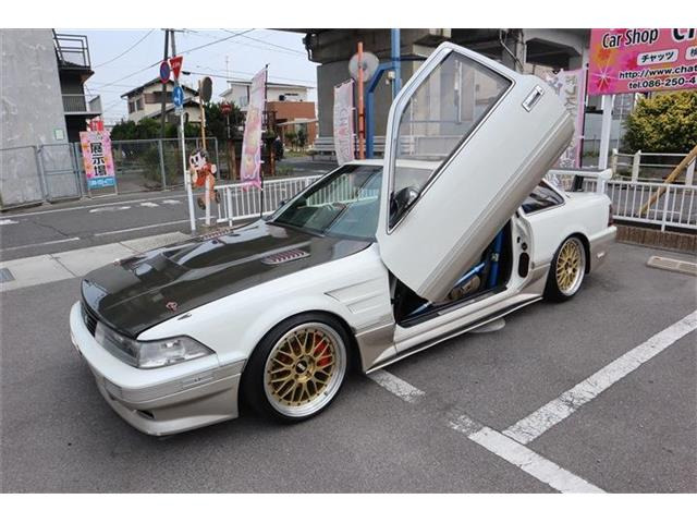 トヨタ ソアラ 3.0 GTリミテッド エアサスペンション SR 5MT