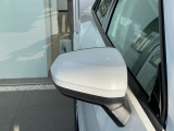 ミラー一つにも様々な機能を仕込んでおります。是非ご体感ください!