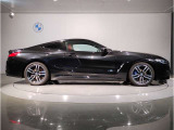 ご納車後も全国約200拠店のBMW正規ディーラーサービス工場にて保証対応いたします。お近くのBMW正規ディーラーをご案内の上、アフターメンテナンスをお受け頂けますので、安心してお乗りいただけます!!